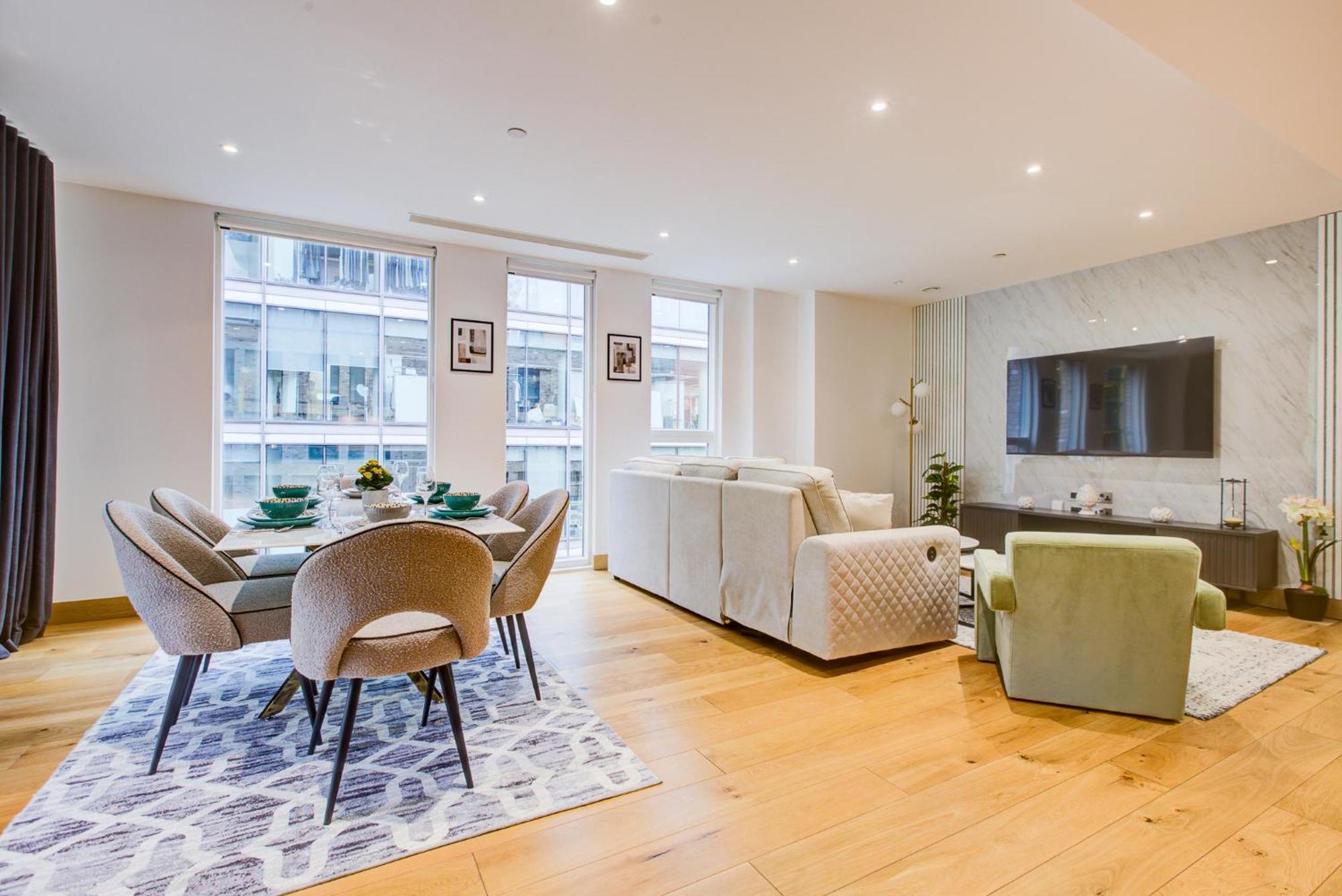 Paddington Apartment *